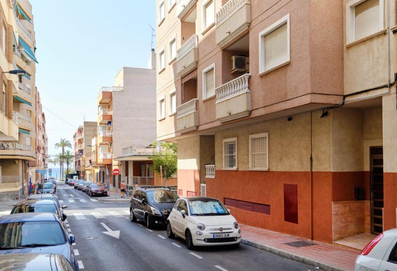 Torrevieja Playa del Cura - 140 m to the beach. Exterior foto